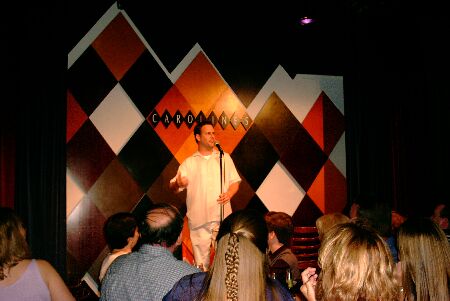 David Coulier of te wel Joey van Full House in Carolines